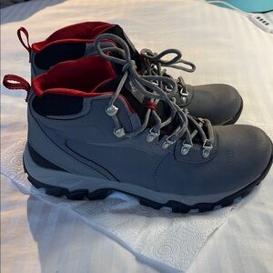 Columbia Lightweight Waterproof Shoe Hiking Boot, Size 10